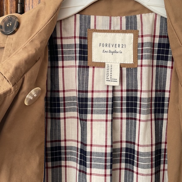 Forever 21 Tan Lightweight Double Breasted Coat - Picture 7 of 9